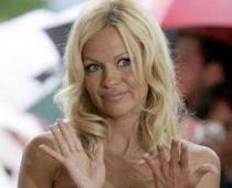 Pamelas Andersones seksuālās spēlītes