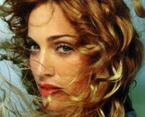 Madonna vēlas adoptēt bērniņu