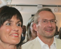 Arī ministram Ivaram Eglītim patīk striptīzs (fotogalerija)