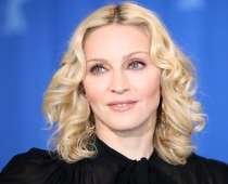 Madonna meklē atbalstu pie bijušā vīra