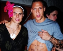 Olimpiskais čempions ŠTROMBERGS transvestītu baļļukā? (FOTO)