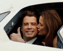Džons Travolta pieņēmies svarā FOTO