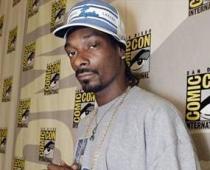 Snoop Dogg uzvedas kā 14-gadīgs bērns