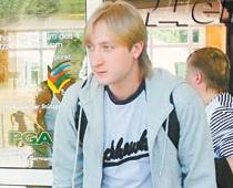 Pļuščenko beidz dalību „Dejās uz ledus”