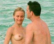 Kamerona Diaza TOPLESS