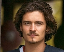 Orlando Blūms saderinājies