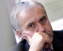 Izsolē izpārdos neoficiālos Šķēles īpašumus, vai oligarhs bankrotējis?